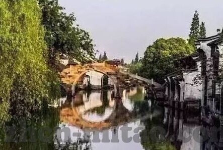 91九色人妻-九色人妻的多元文化视角与现代伦理探讨